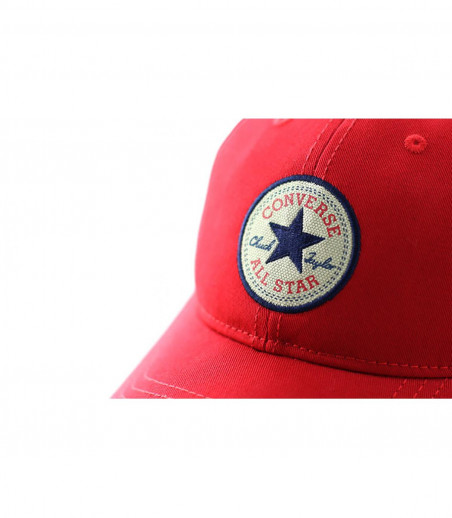 Converse curva di tappo rosso Converse curva di tappo rosso